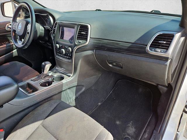 Used 2019 Jeep Grand Cherokee Laredo image 21