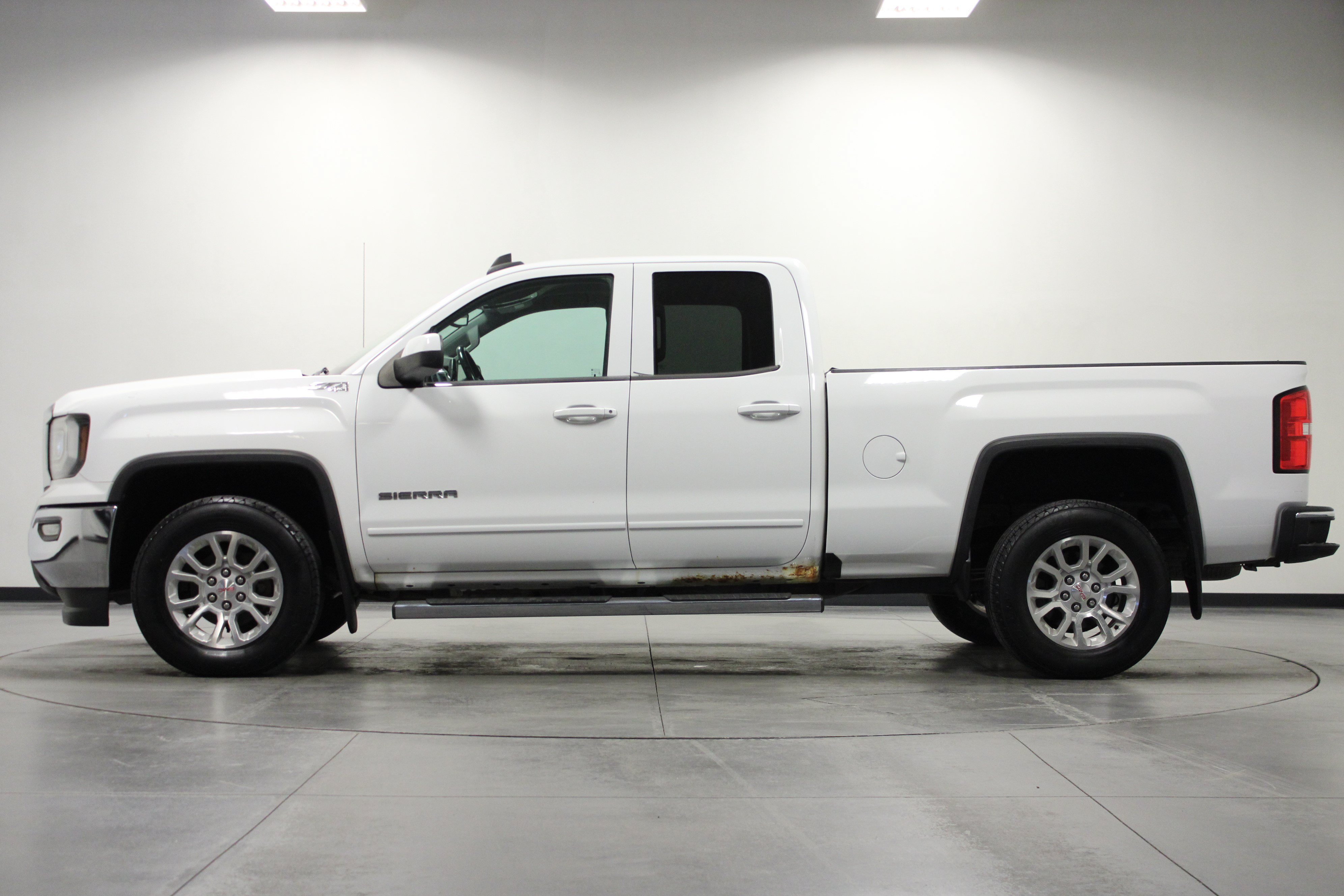 Used 2016 GMC Sierra 1500 SLE w/ SLE Value Package AWD/4WD image 7