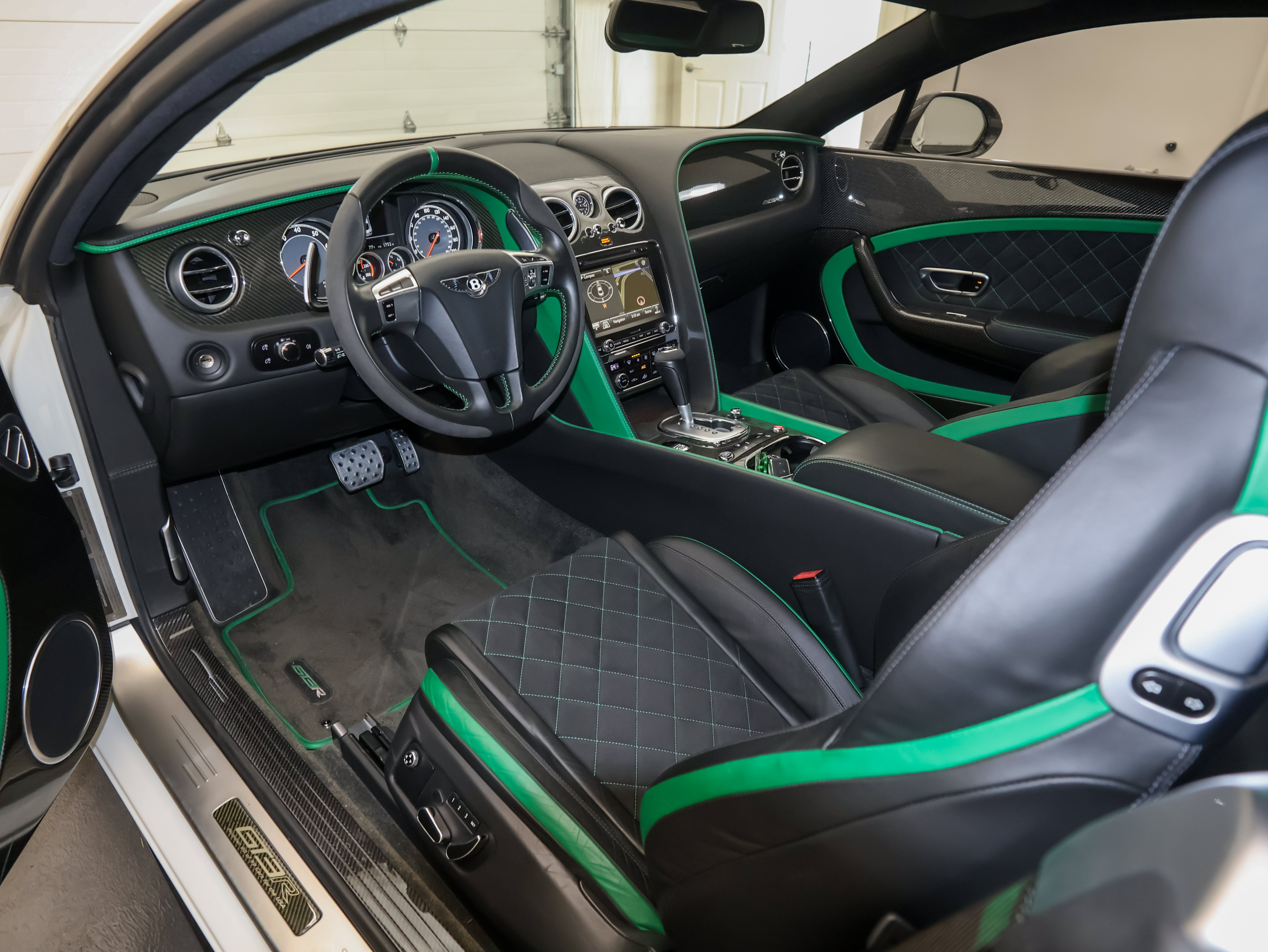 Used 2015 Bentley Continental GT3-R AWD/4WD image 21