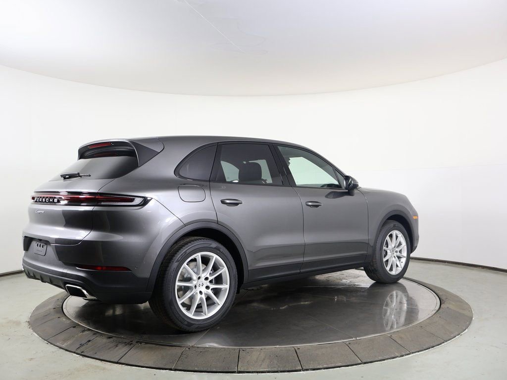 Certified 2025 Porsche Cayenne image 28