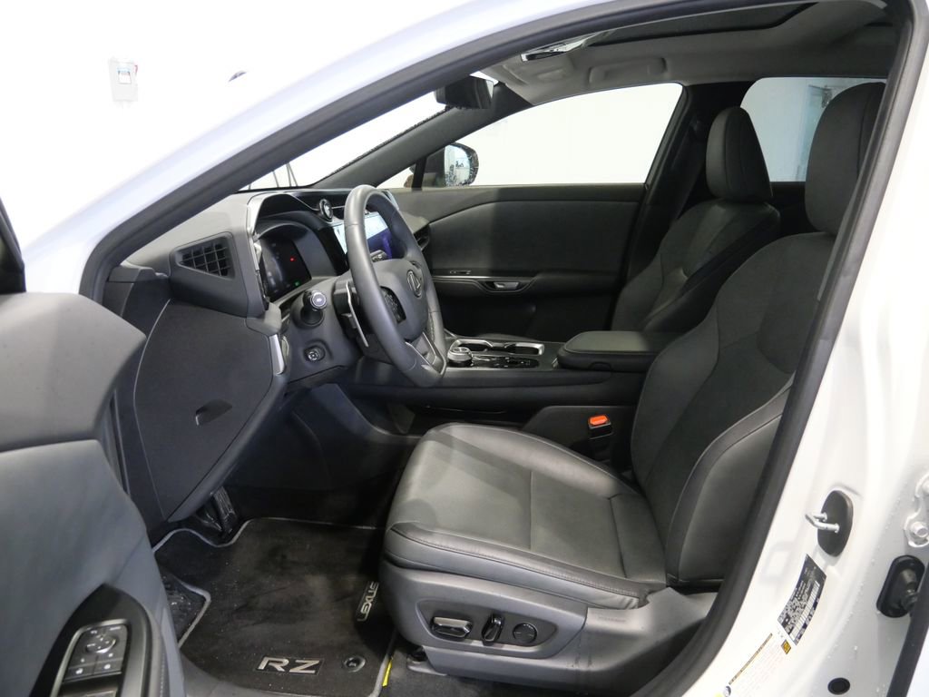 Used 2023 Lexus RZ 450e Premium w/ Technology Package image 15