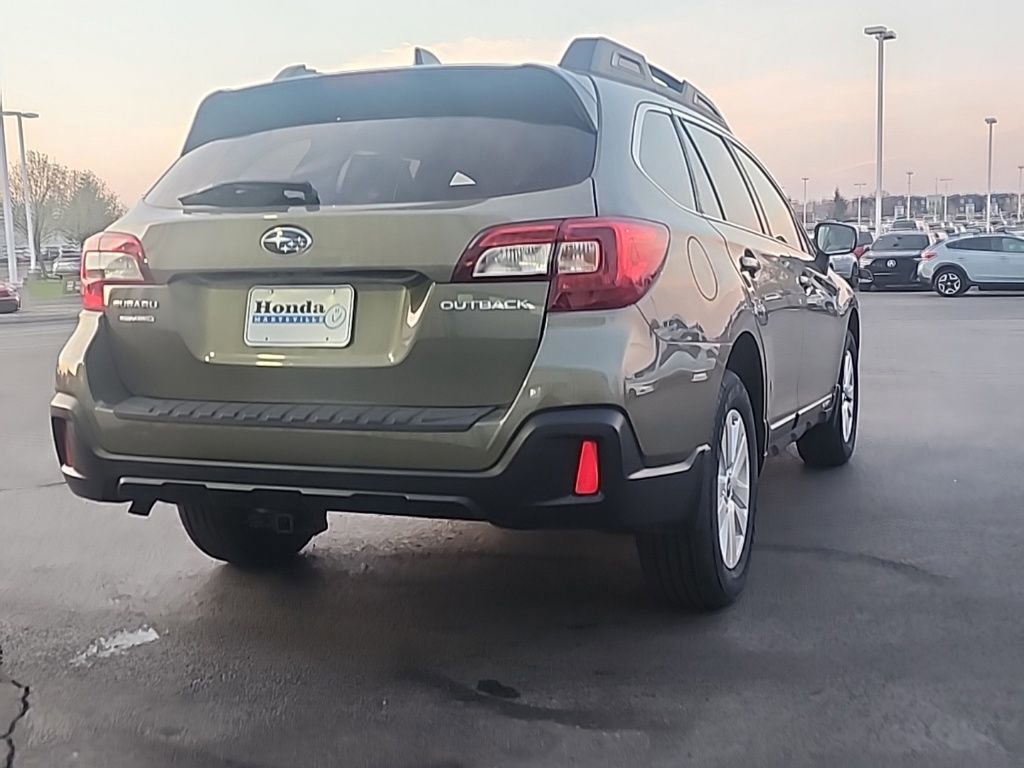 Used 2018 Subaru Outback 2.5i Premium image 9
