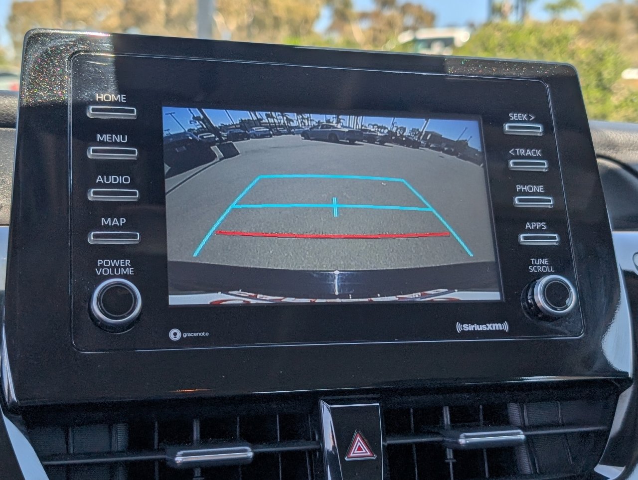 Used 2023 Toyota Camry SE image 6