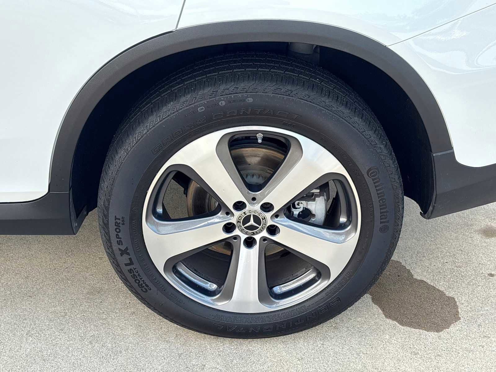 Used 2023 Mercedes-Benz GLC 300 4MATIC Coupe image 9