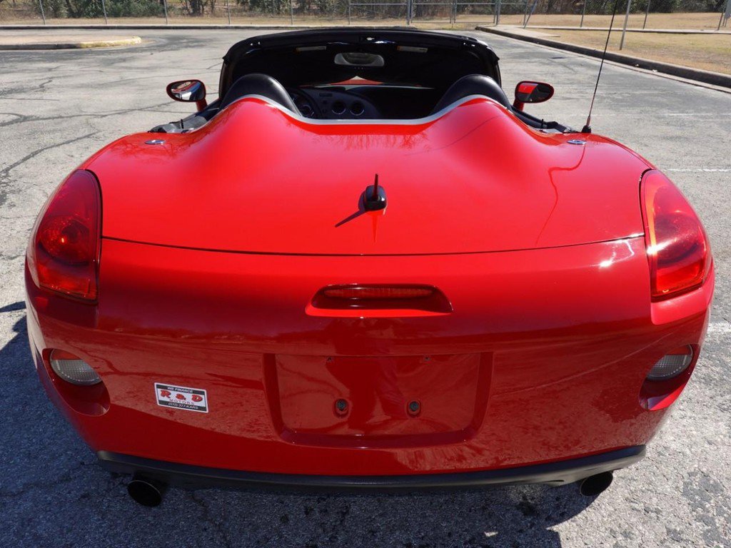 Used 2009 Pontiac Solstice GXP w/ Club Sport Package image 7