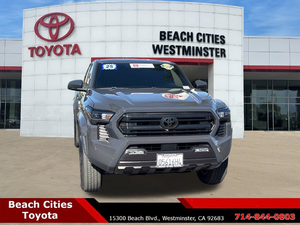 Certified 2025 Toyota Tacoma SR5 AWD/4WD image 3