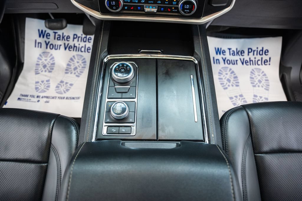 Used 2022 Ford Expedition XLT AWD/4WD image 32