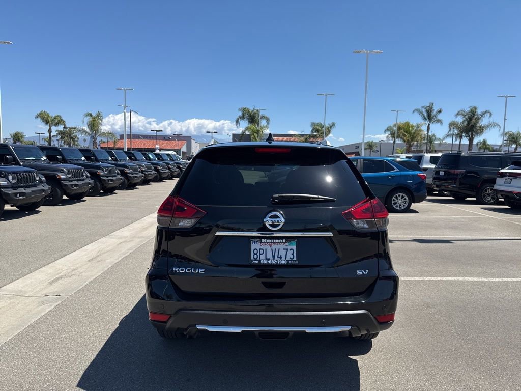 Used 2020 Nissan Rogue SV image 7