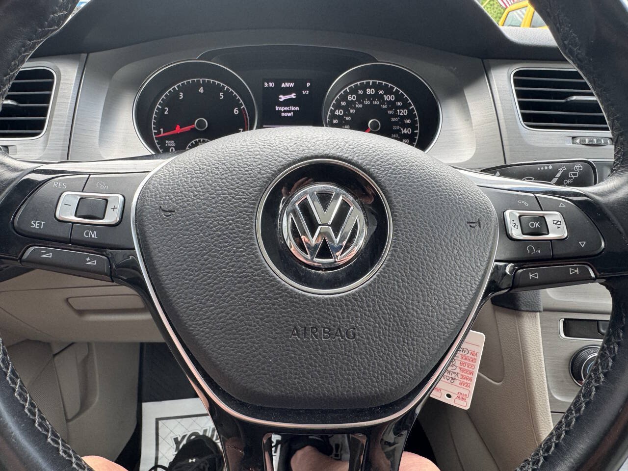Used 2016 Volkswagen Golf S FWD image 31
