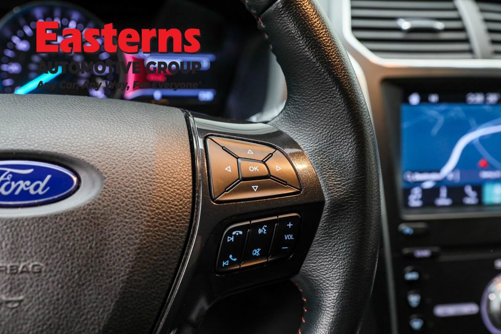 Used 2019 Ford Explorer Sport image 16
