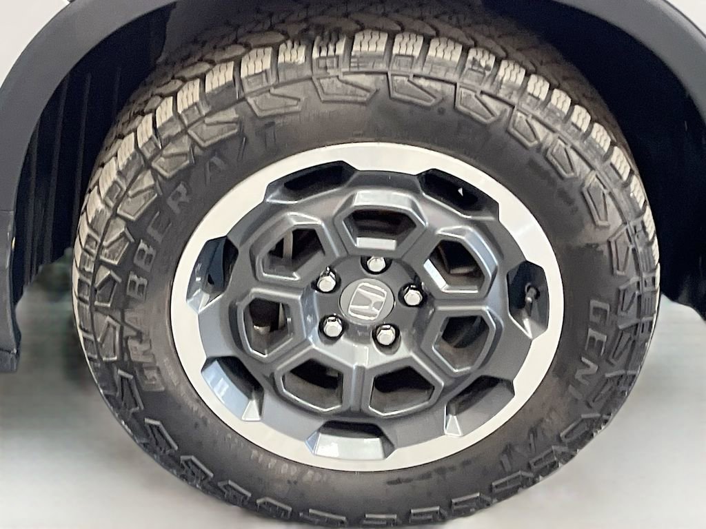 Used 2025 Honda Ridgeline TrailSport image 32