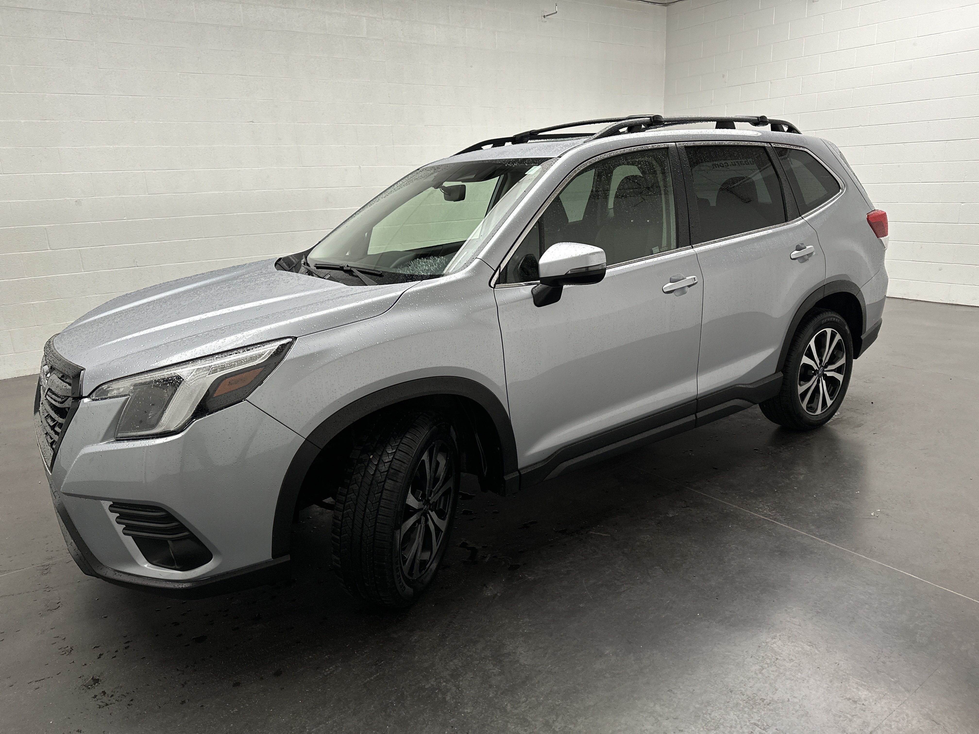Used 2022 Subaru Forester Limited w/ Popular Package #2 AWD/4WD image 4