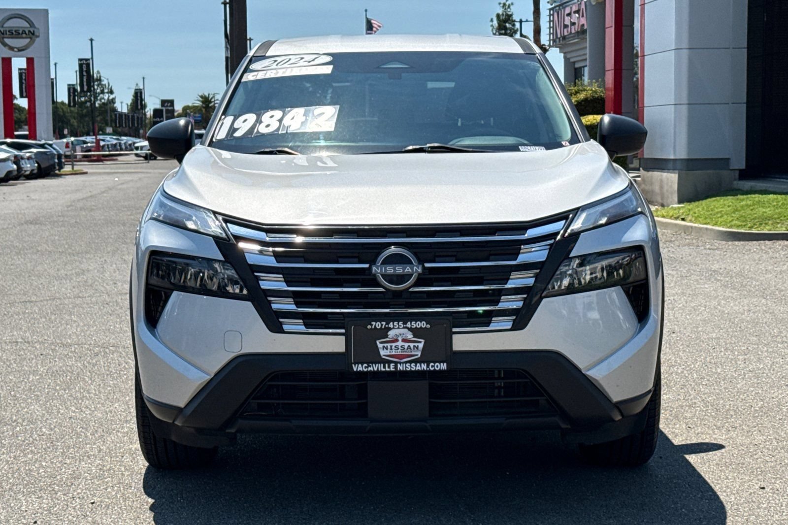 Used 2024 Nissan Rogue S FWD image 11
