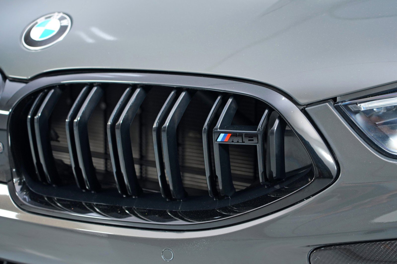 Used 2025 BMW M8 Competition w/ M Carbon Exterior Package AWD/4WD image 76