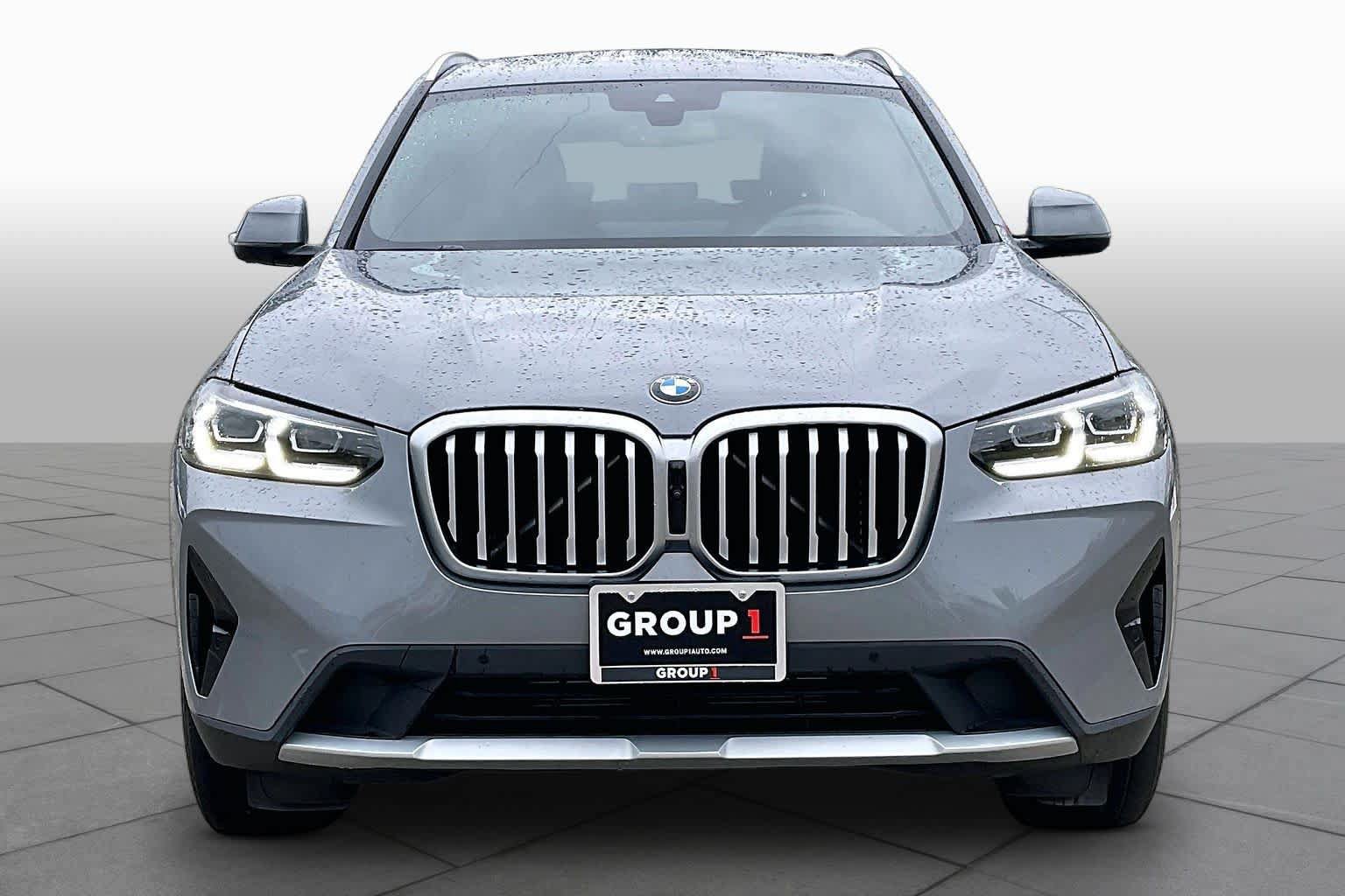 Used 2024 BMW X3 xDrive30i w/ Premium Package w/ZPA AWD/4WD image 4