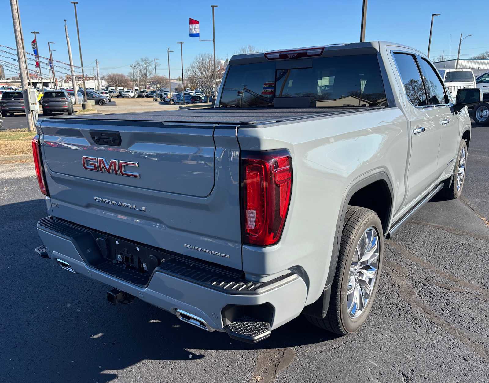 Used 2025 GMC Sierra 1500 Denali image 4