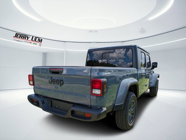 New 2025 Jeep Gladiator Sport image 3