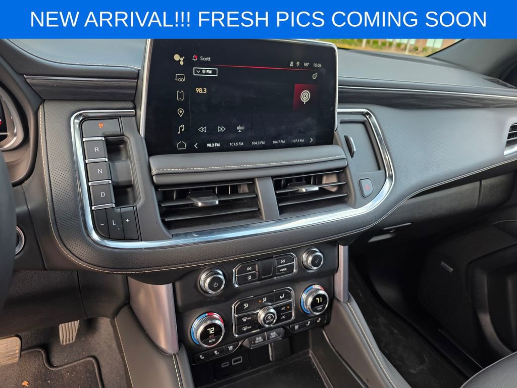 Used 2024 GMC Yukon XL SLT w/ SLT Luxury Package image 10