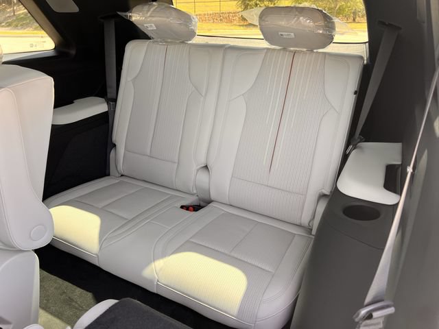 New 2027 Cadillac Vistiq Luxury AWD/4WD image 26