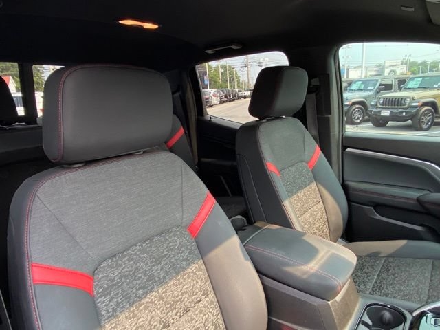 Used 2023 Chevrolet Colorado Z71 w/ Z71 Convenience Package 2 AWD/4WD image 23