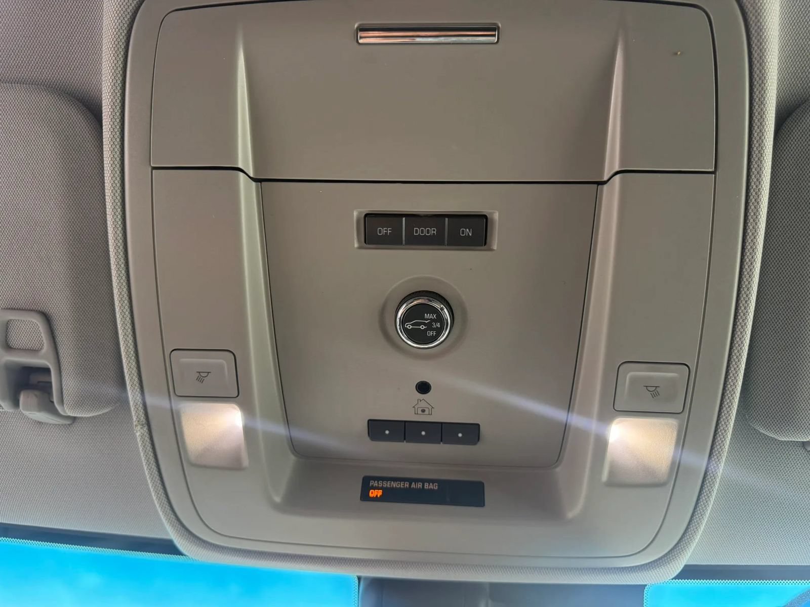 Used 2017 Chevrolet Suburban LT AWD/4WD image 31