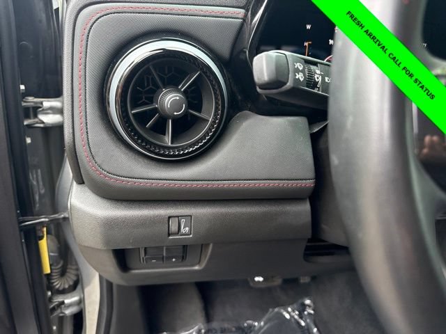 Used 2023 Chevrolet Colorado Z71 w/ Advanced Trailering Package AWD/4WD image 41