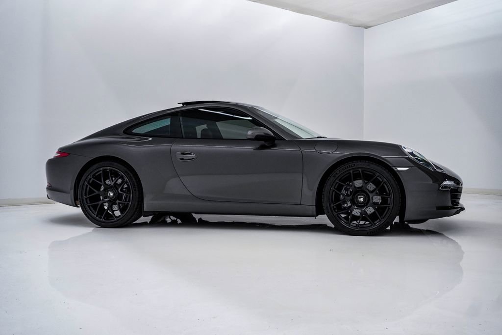 Used 2015 Porsche 911 Carrera RWD image 9