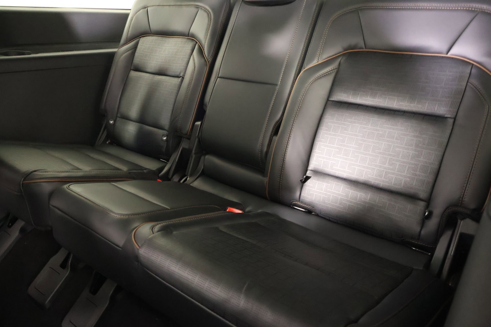 New 2026 Lincoln Navigator L Black Label AWD/4WD image 13