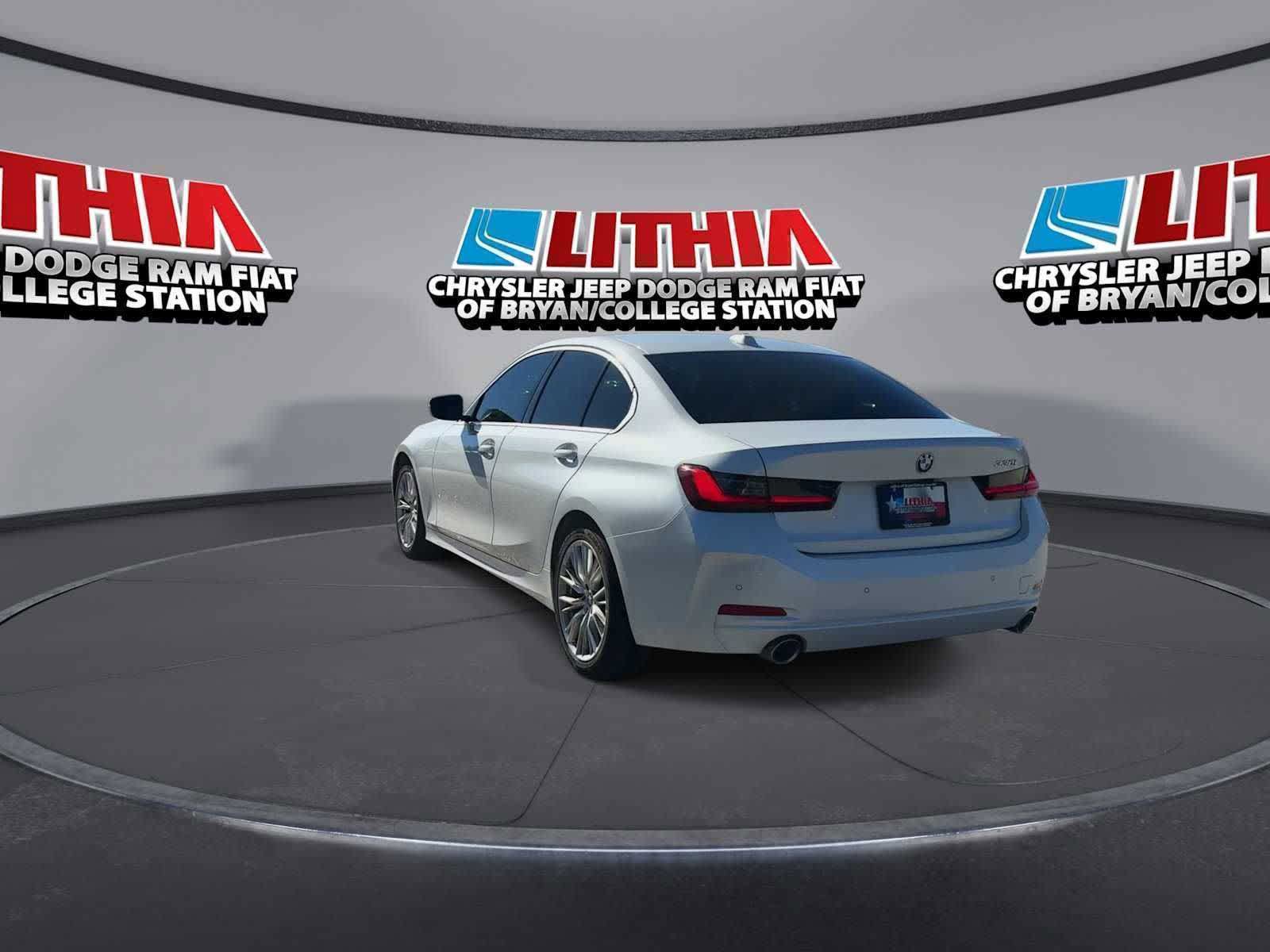 Used 2024 BMW 330i Sedan RWD image 6