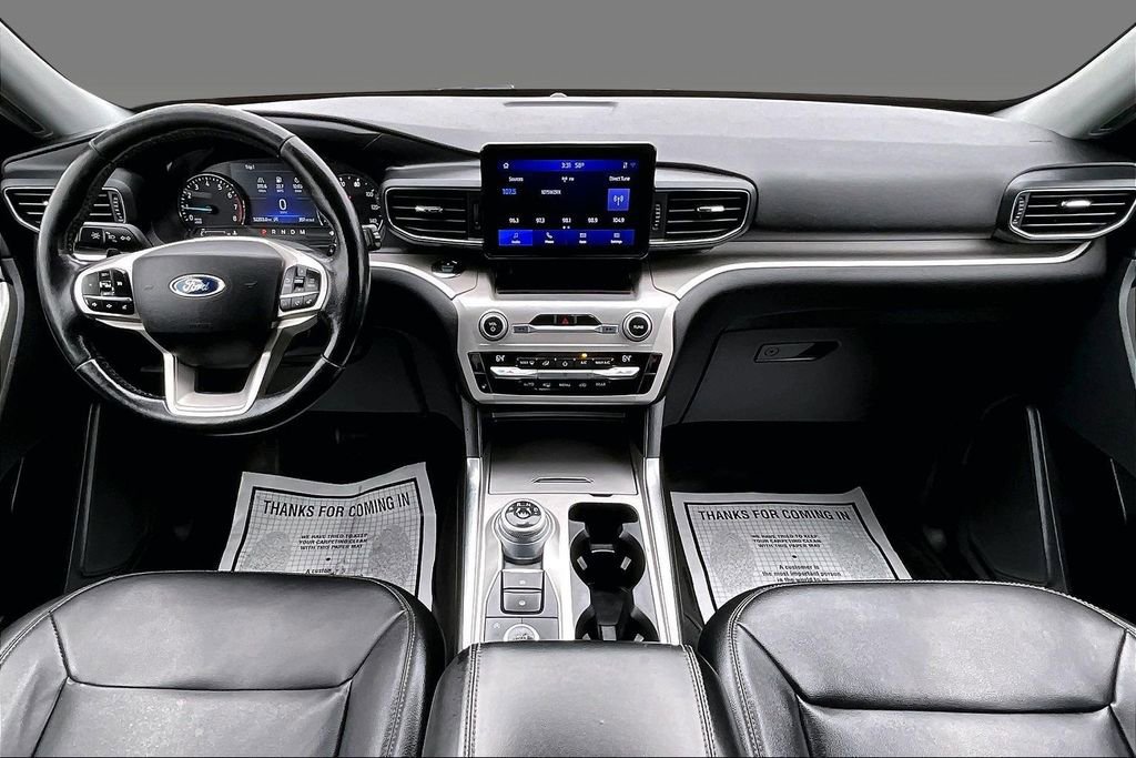 Used 2021 Ford Explorer XLT AWD/4WD image 9