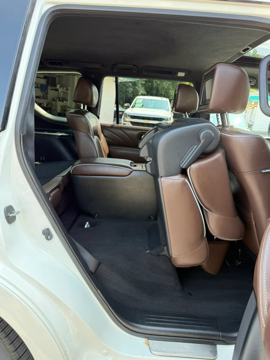 Used 2015 INFINITI QX80 4WD w/ Limited Package image 25