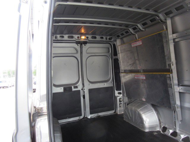 Used 2021 RAM ProMaster 2500 w/ Premium Appearance Group FWD image 20