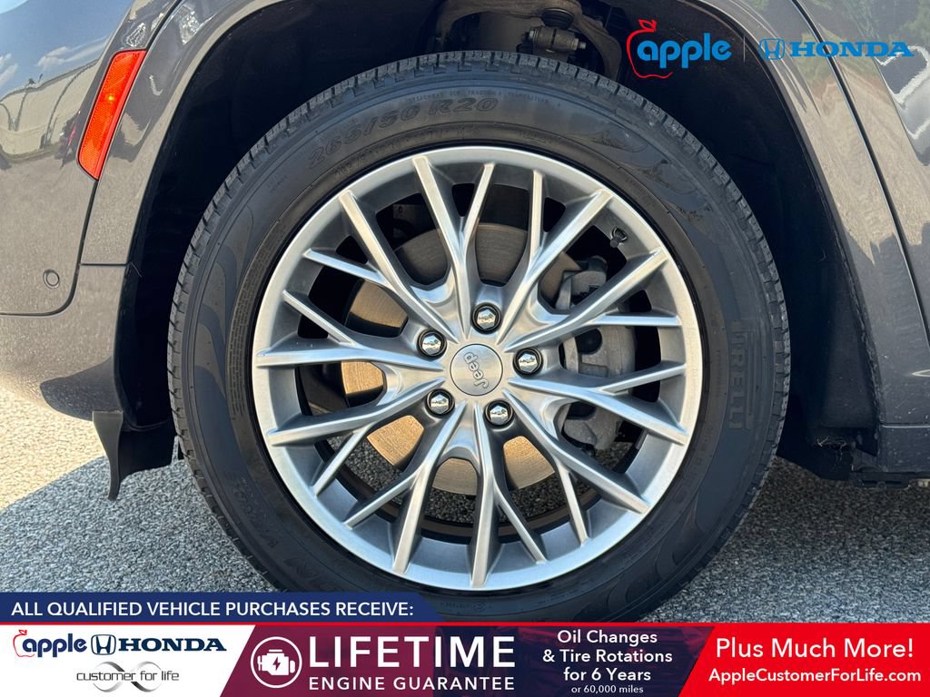 Used 2022 Jeep Grand Cherokee Summit w/ Advanced Protech Group IV AWD/4WD image 6
