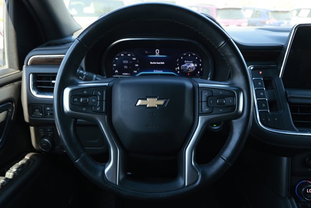 Used 2023 Chevrolet Suburban Premier image 11