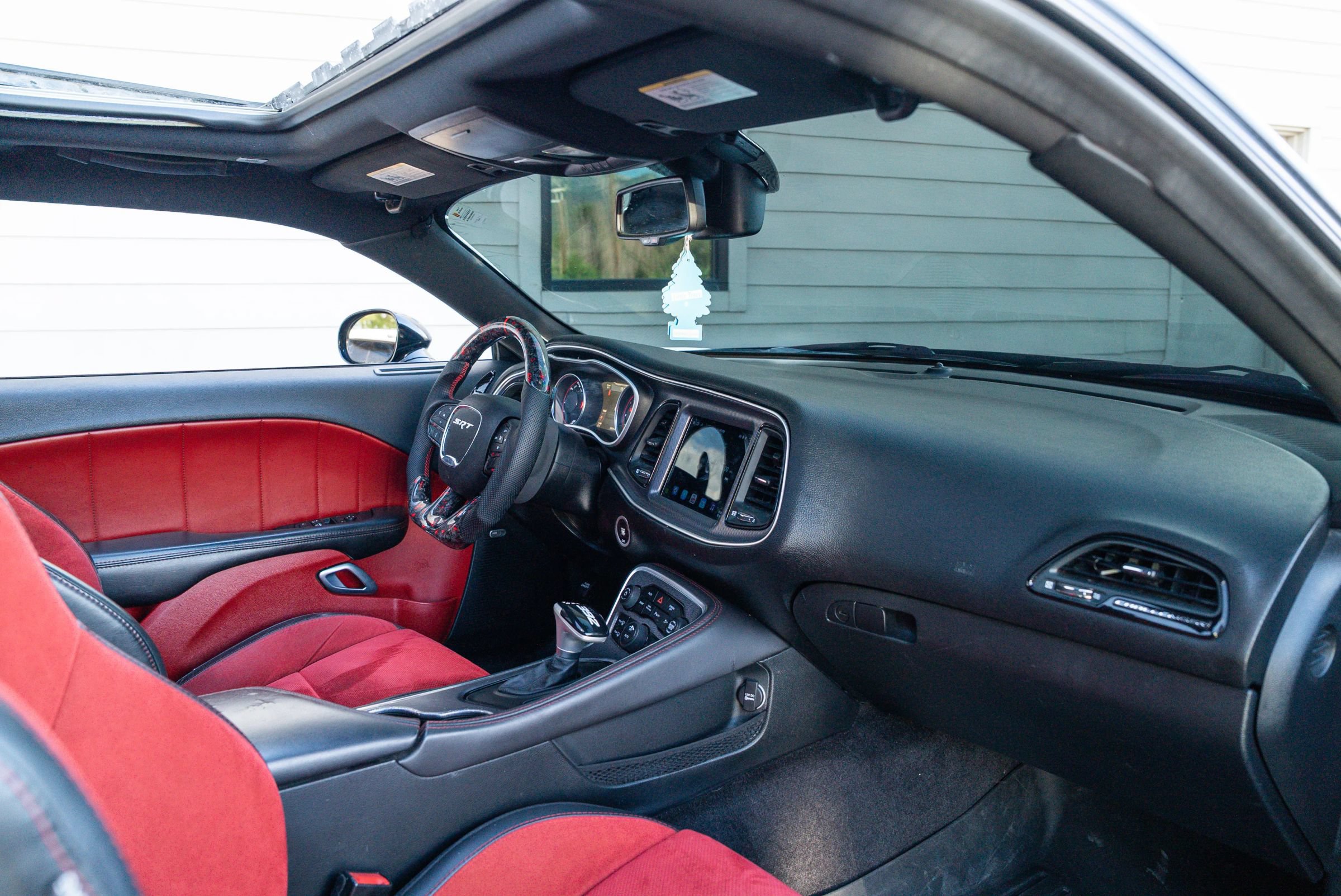 Used 2017 Dodge Challenger R/T Scat Pack w/ Leather Interior Group RWD image 21