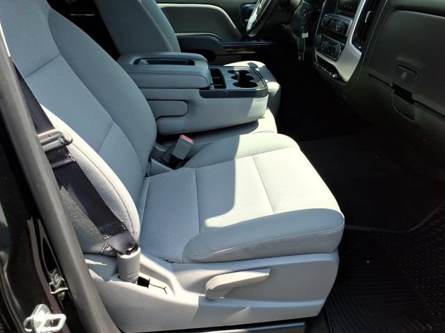 Used 2017 GMC Sierra 1500 SLE w/ SLE Value Package AWD/4WD image 8