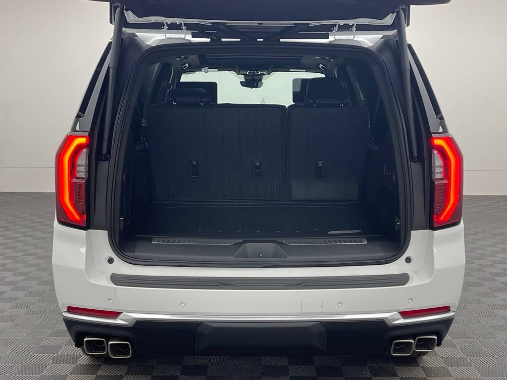 New 2026 GMC Yukon XL Denali w/ Denali Reserve Package AWD/4WD image 14