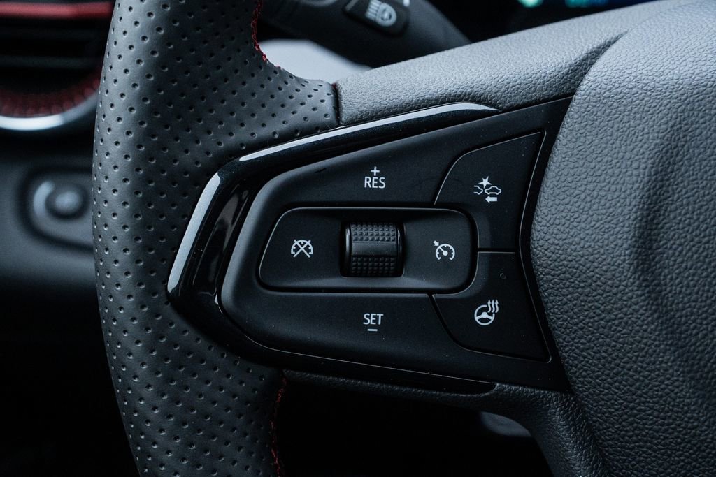 New 2026 Chevrolet Trax RS image 18