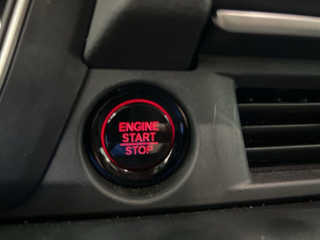 Used 2025 Honda Pilot EX-L image 15