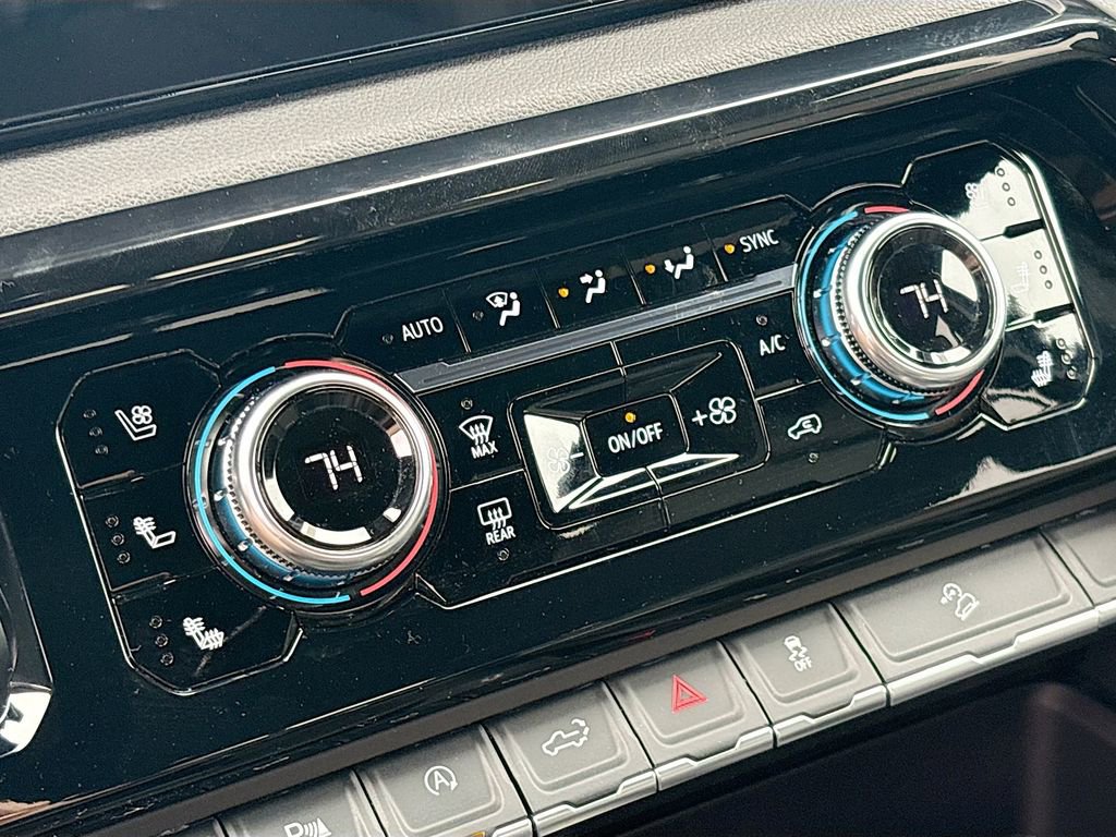 Used 2025 GMC Sierra 1500 AT4 image 16