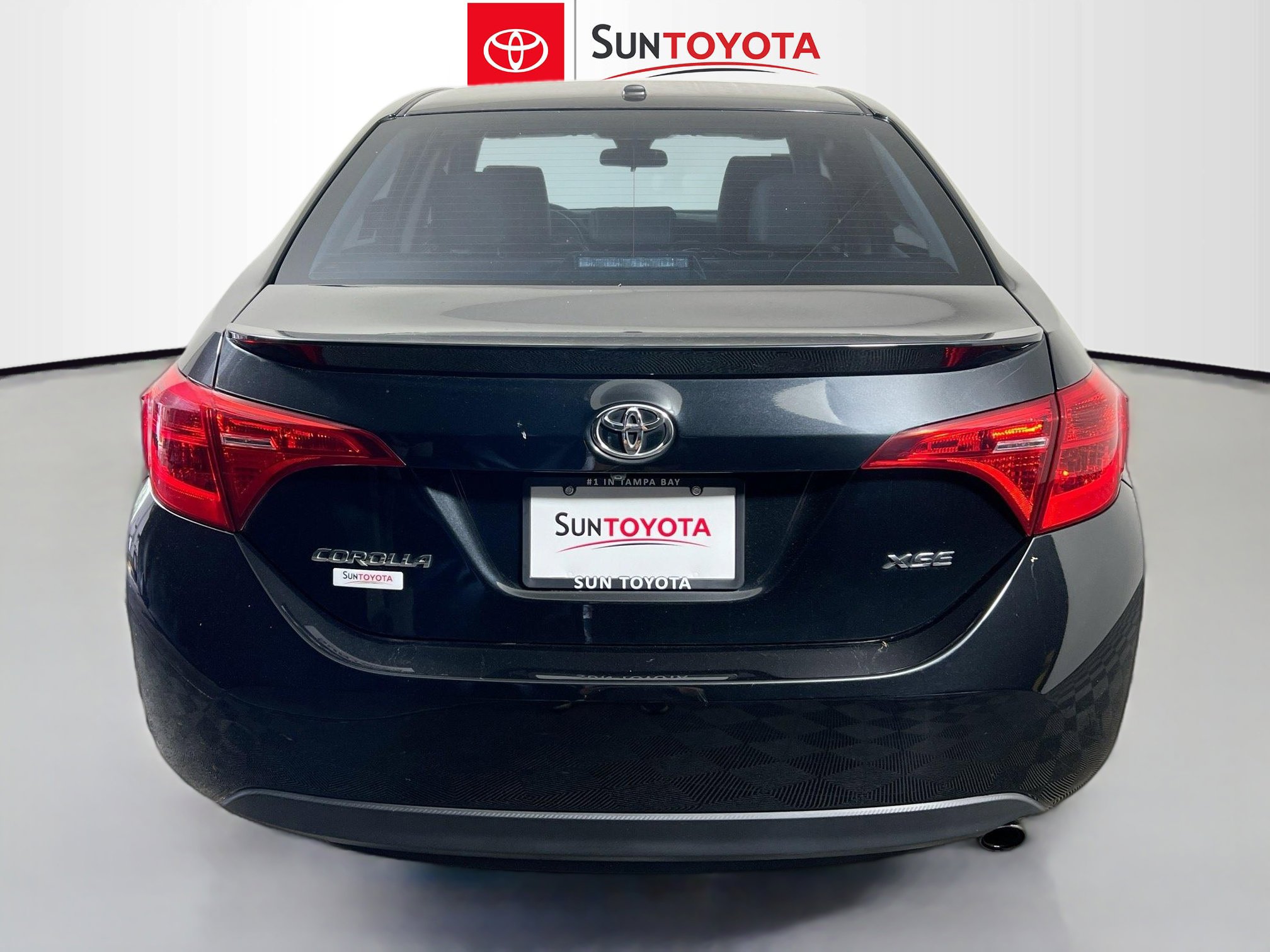Used 2017 Toyota Corolla XSE FWD image 5