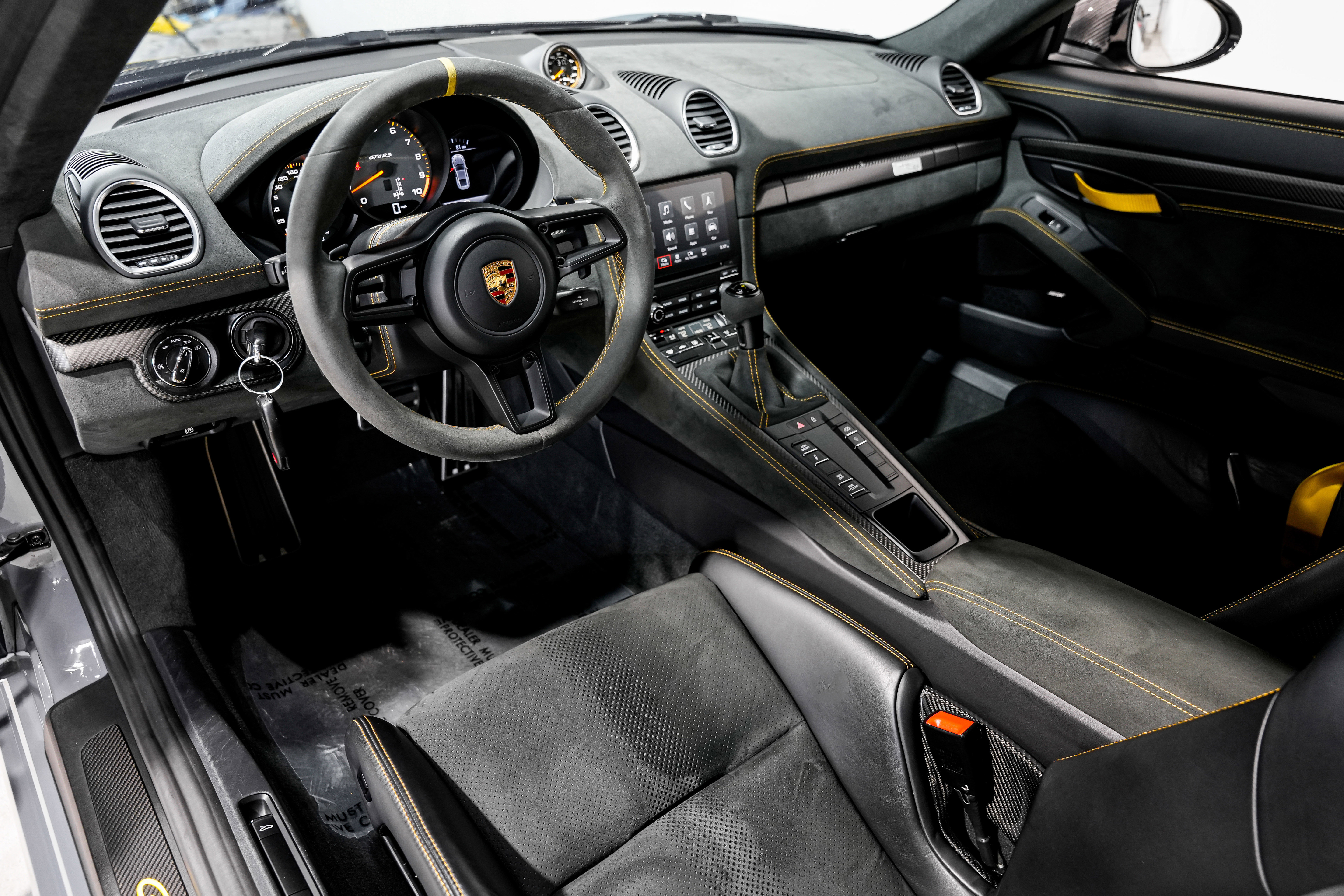 Used 2023 Porsche 718 Cayman GT4 RS RWD image 9