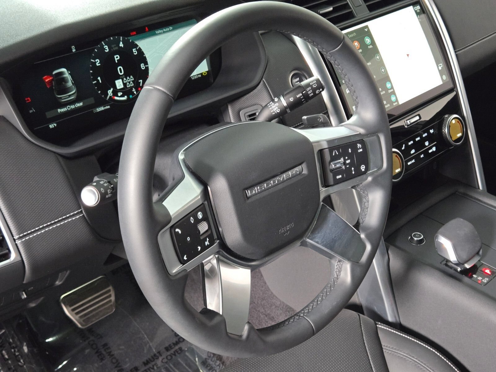Used 2026 Land Rover Discovery Limited Edition AWD/4WD image 23