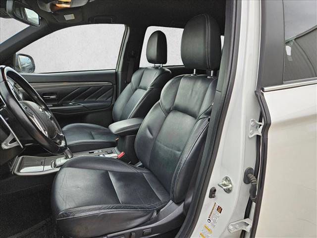 Used 2022 Mitsubishi Outlander SEL AWD/4WD image 15