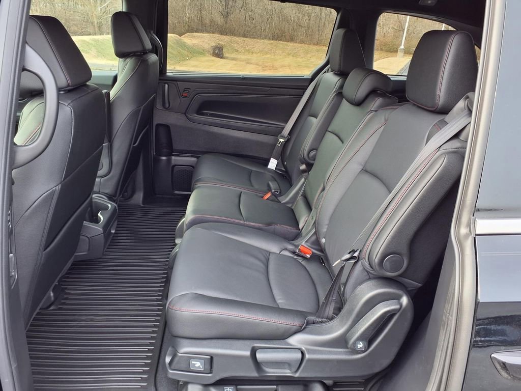 New 2026 Honda Odyssey Sport-L image 11