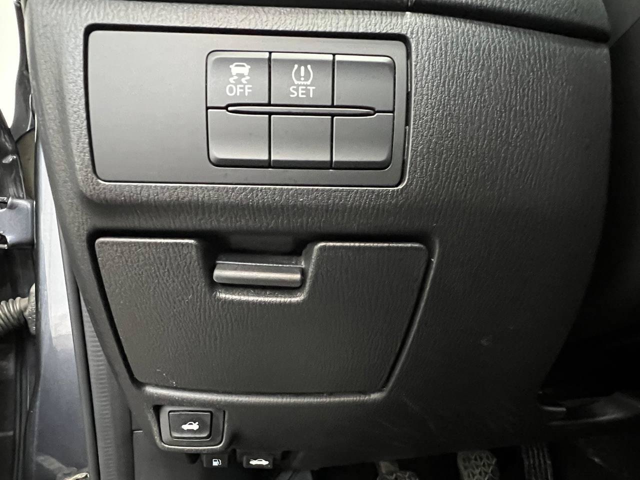 Used 2014 MAZDA MAZDA6 Sport FWD image 22