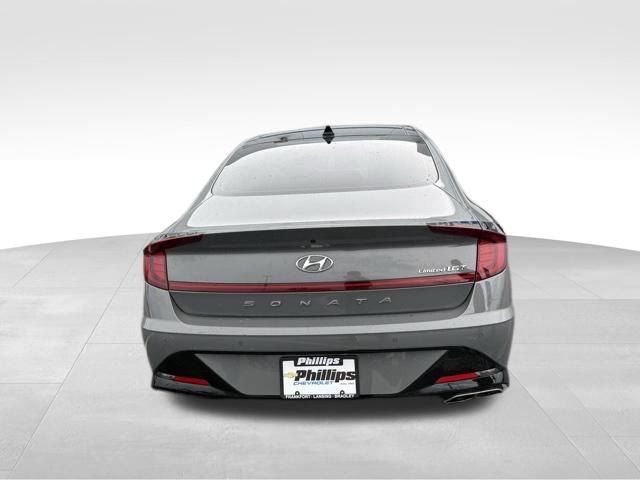 Used 2023 Hyundai Sonata Limited w/ Cargo Package FWD image 13