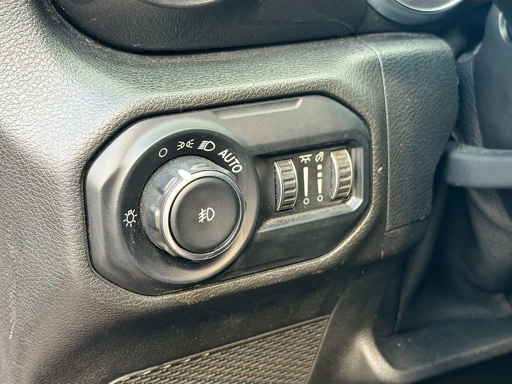 Used 2021 Jeep Wrangler Unlimited Sport image 10