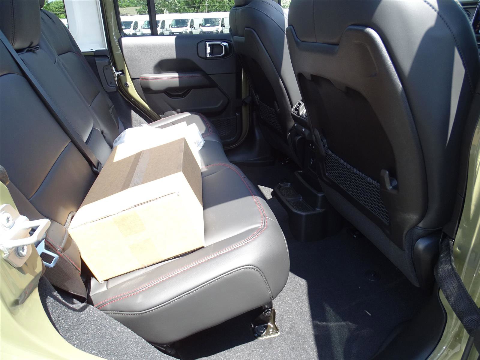 New 2025 Jeep Wrangler Unlimited Rubicon image 9