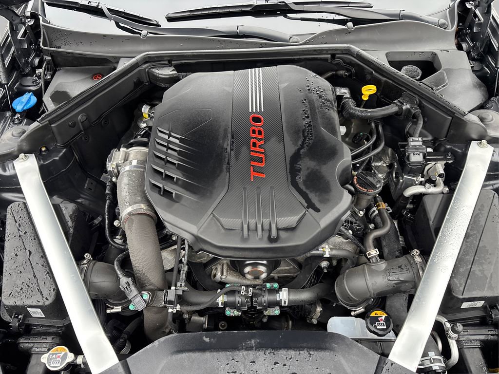 Used 2022 Kia Stinger GT1 image 13